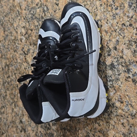 Boys Nike Hurrache Baseball Cleats Size 3.5 - Picture 3 of 7